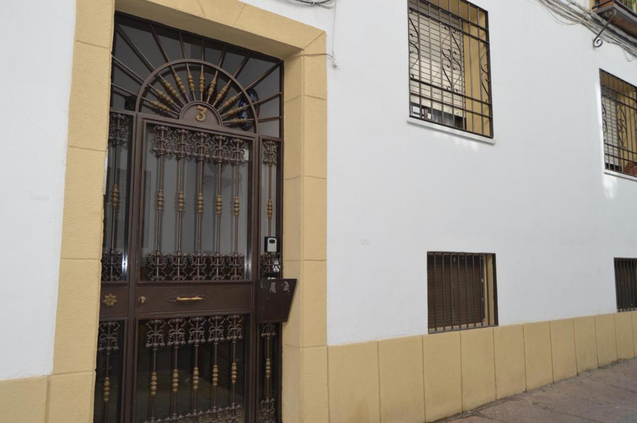 Puerta Sevilla Parking Gratis Córdoba Exteriér fotografie